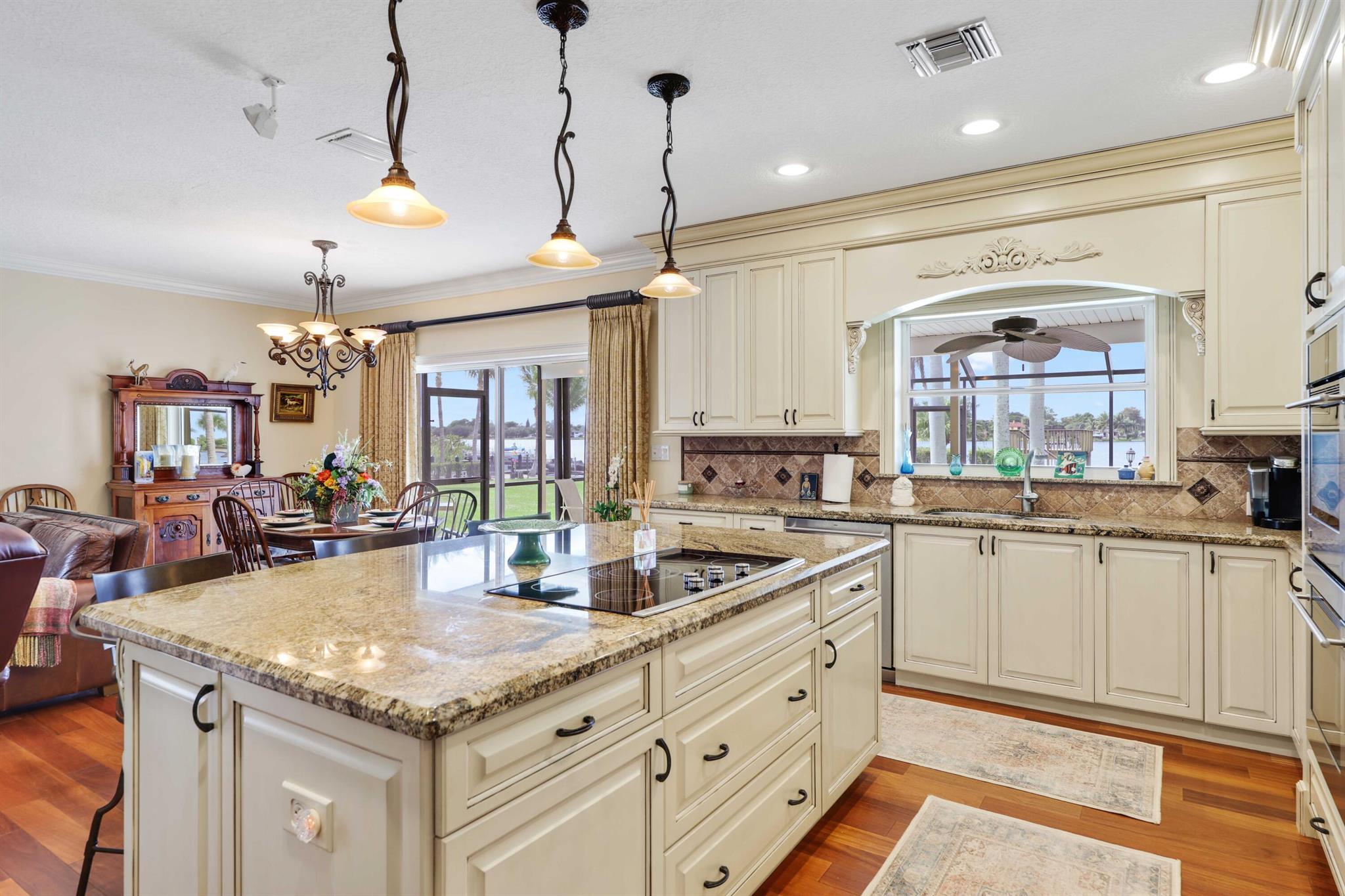 LAKE OSBORNE - Residential