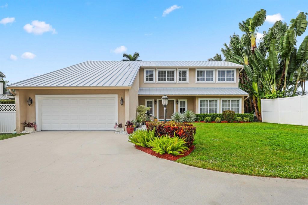 Photo of 2097 Circle Place Drive, Lake Worth, FL 33462 (MLS # R11148794)