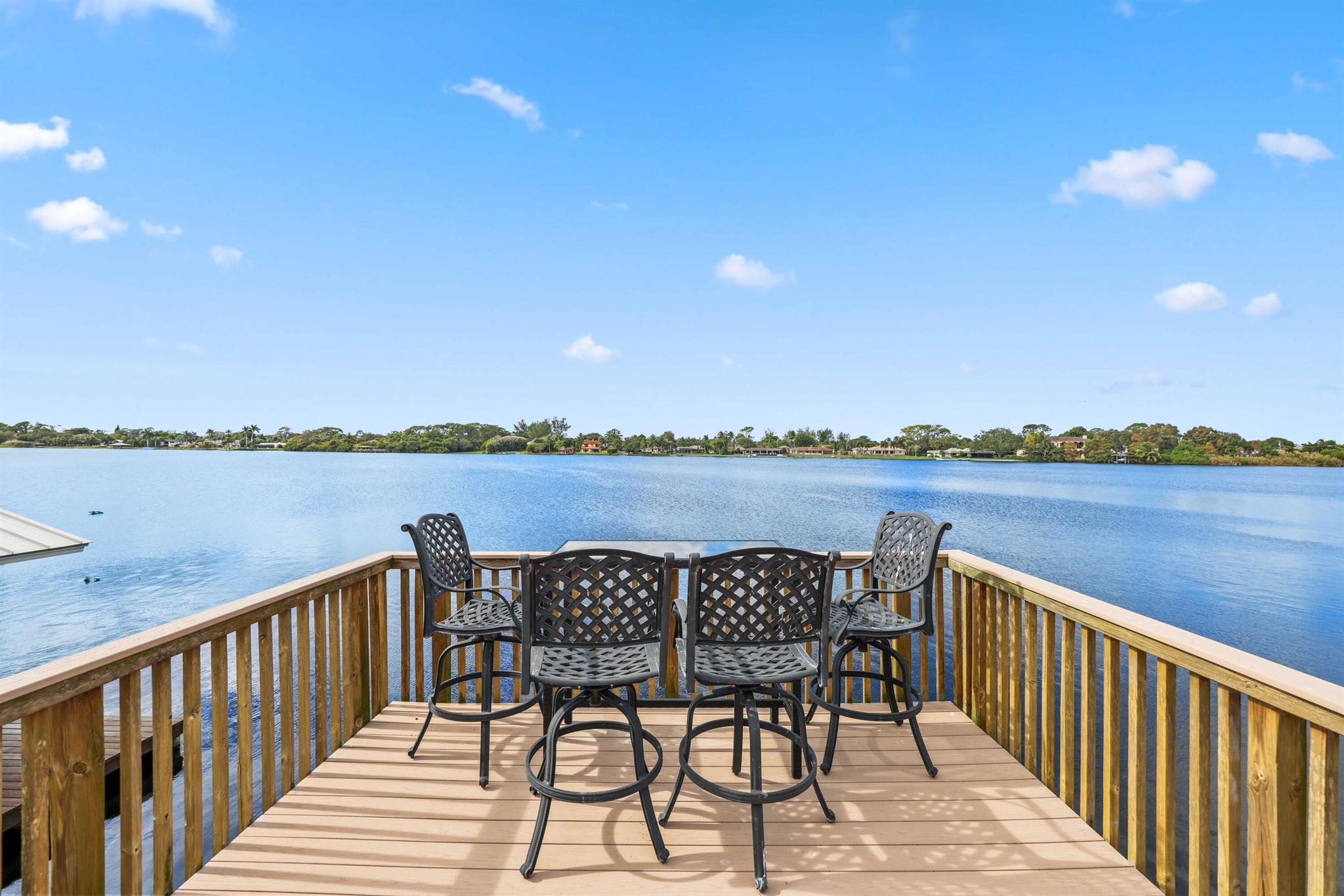 LAKE OSBORNE - Residential