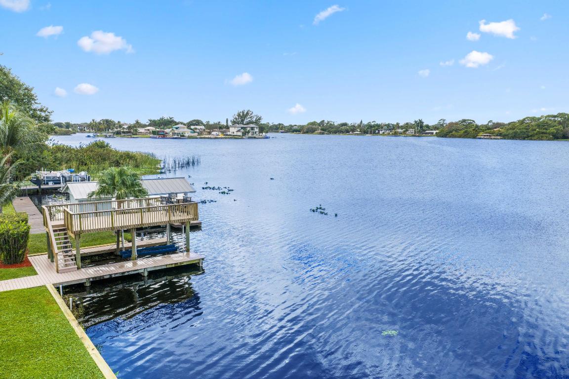 LAKE OSBORNE - Residential
