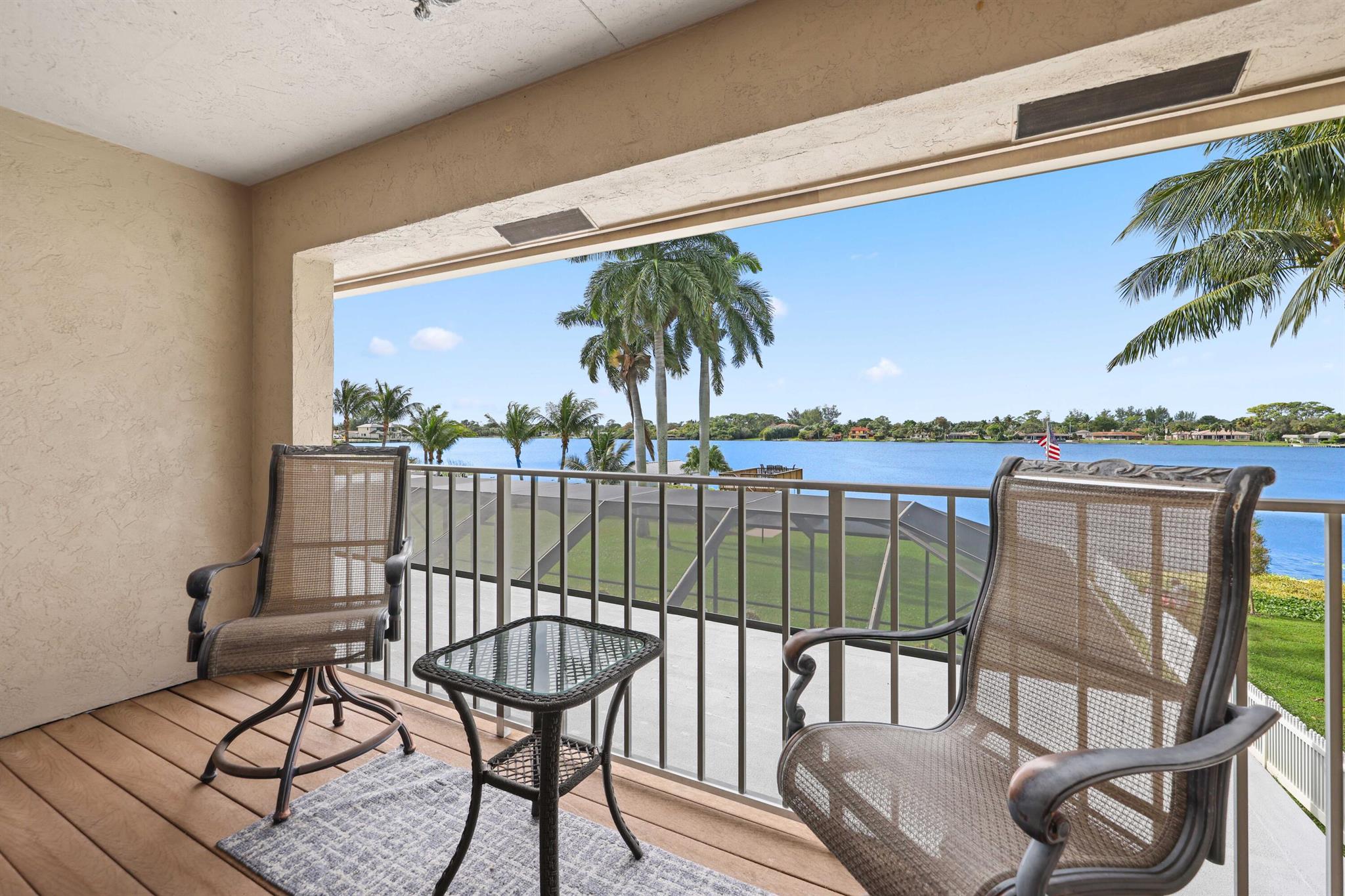 LAKE OSBORNE - Residential