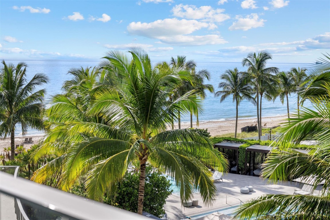 AUBERGE BEACH RESIDENCES - Residential Lease