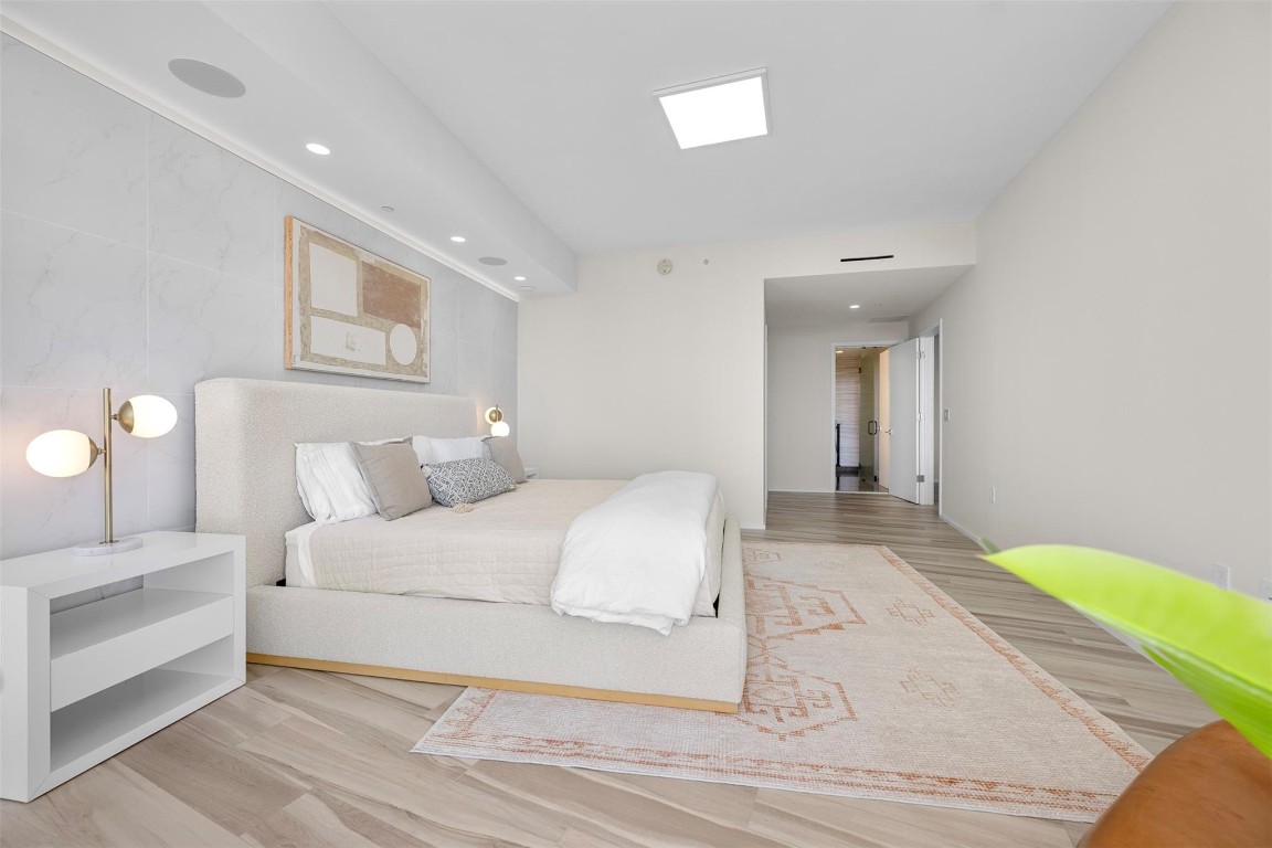 AUBERGE BEACH RESIDENCES - Residential Lease