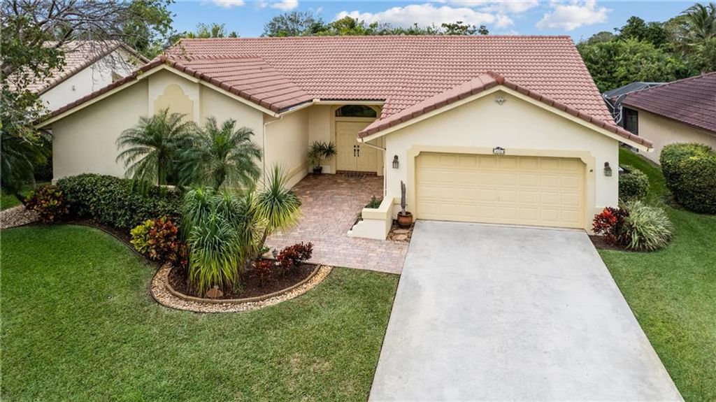 Photo of 4126 NW 73rd Way, Coral Springs, FL 33065 (MLS # F10365972)