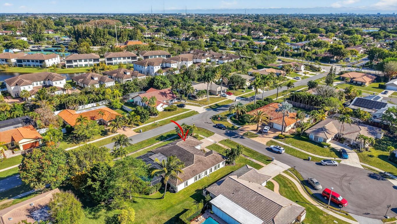 ARBOR WOOD - Residential