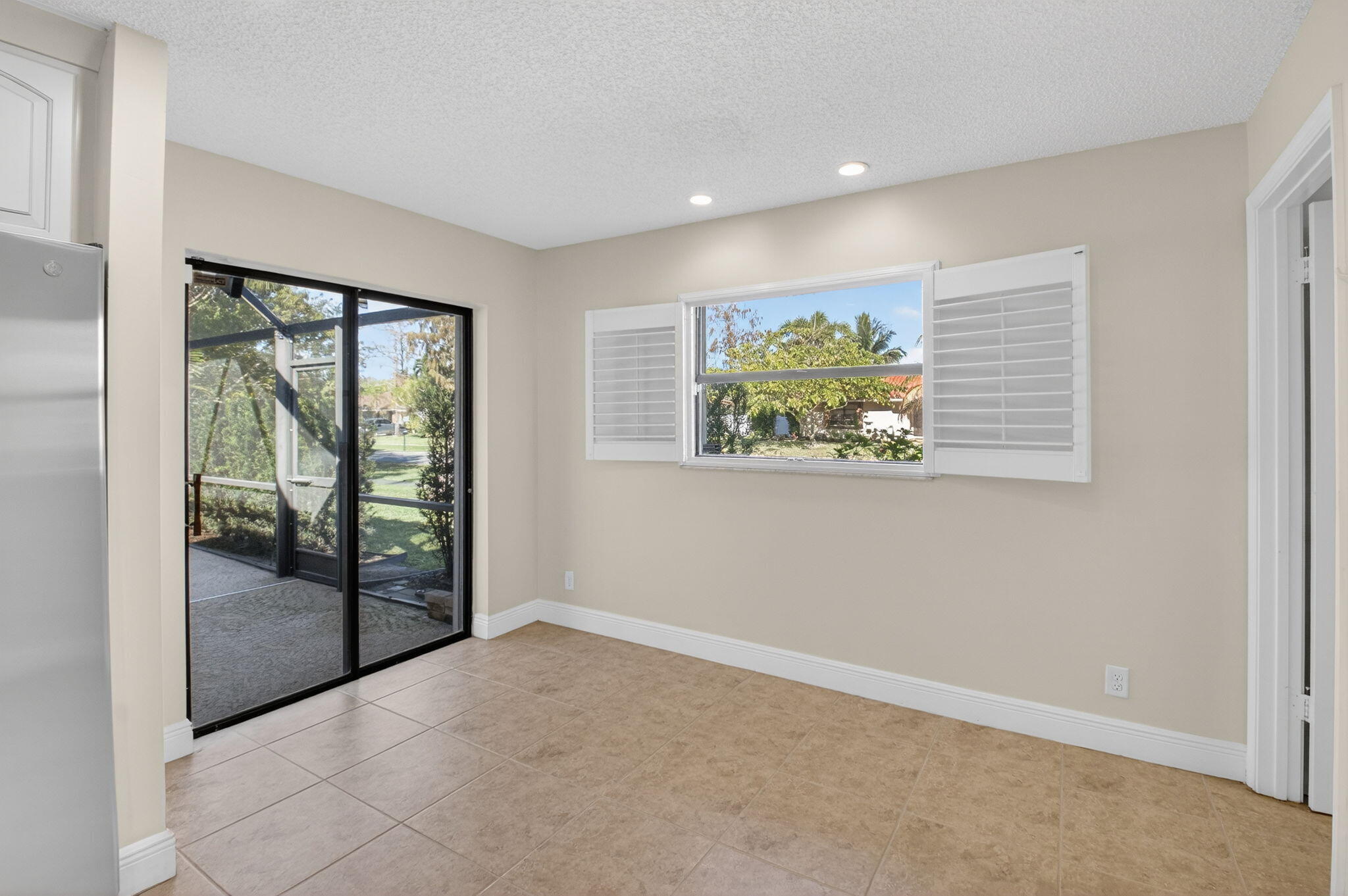 ARBOR WOOD - Residential