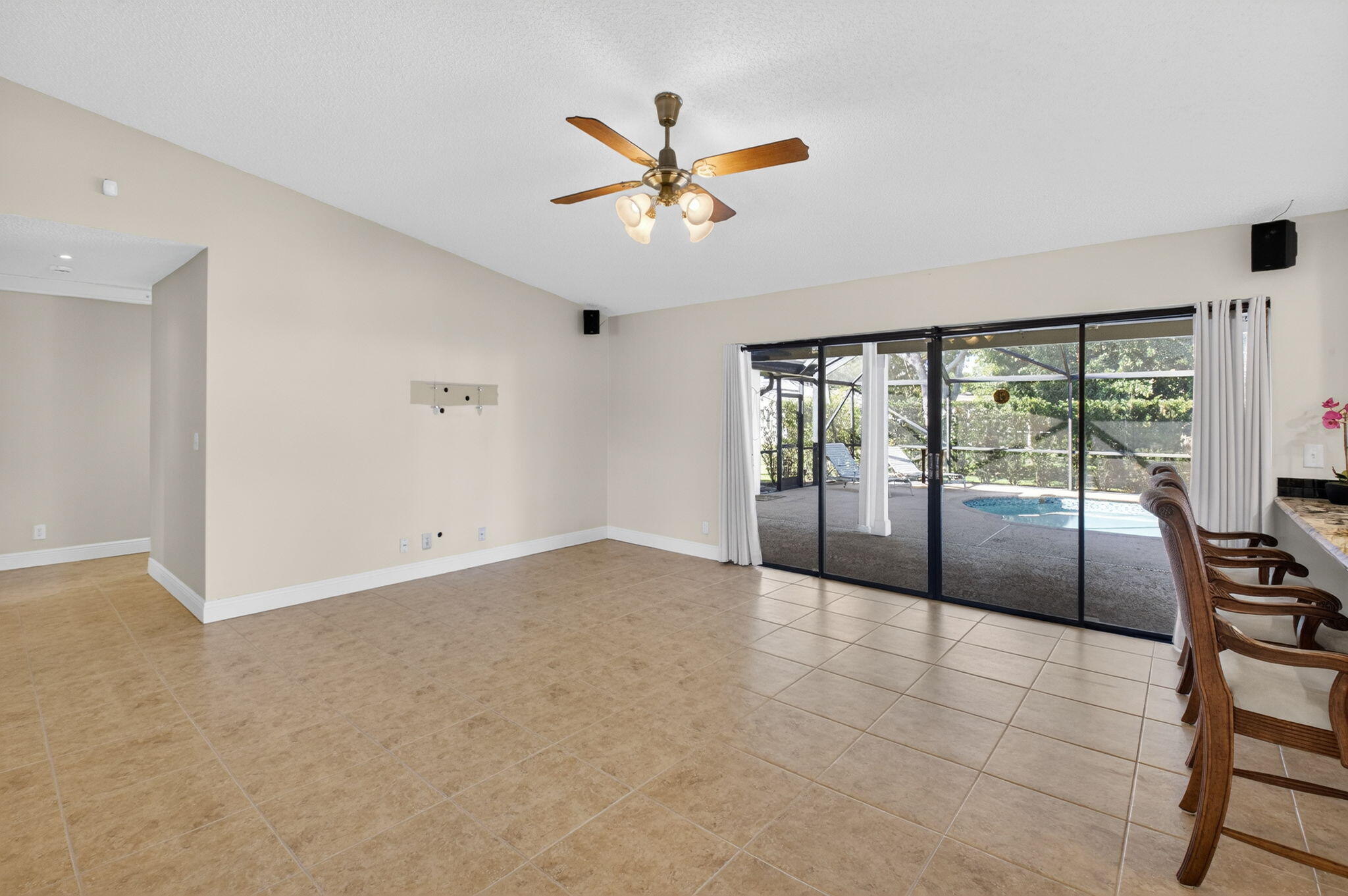ARBOR WOOD - Residential