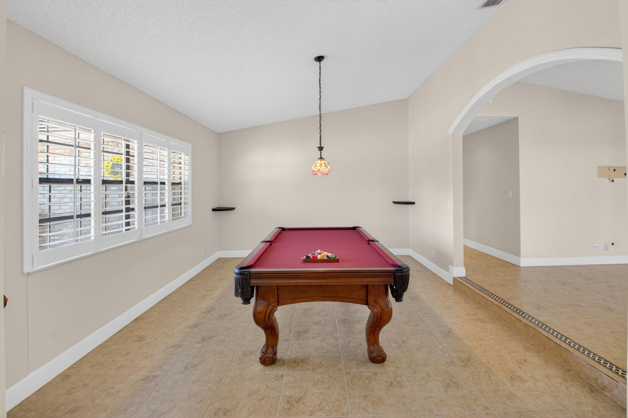 ARBOR WOOD - Residential