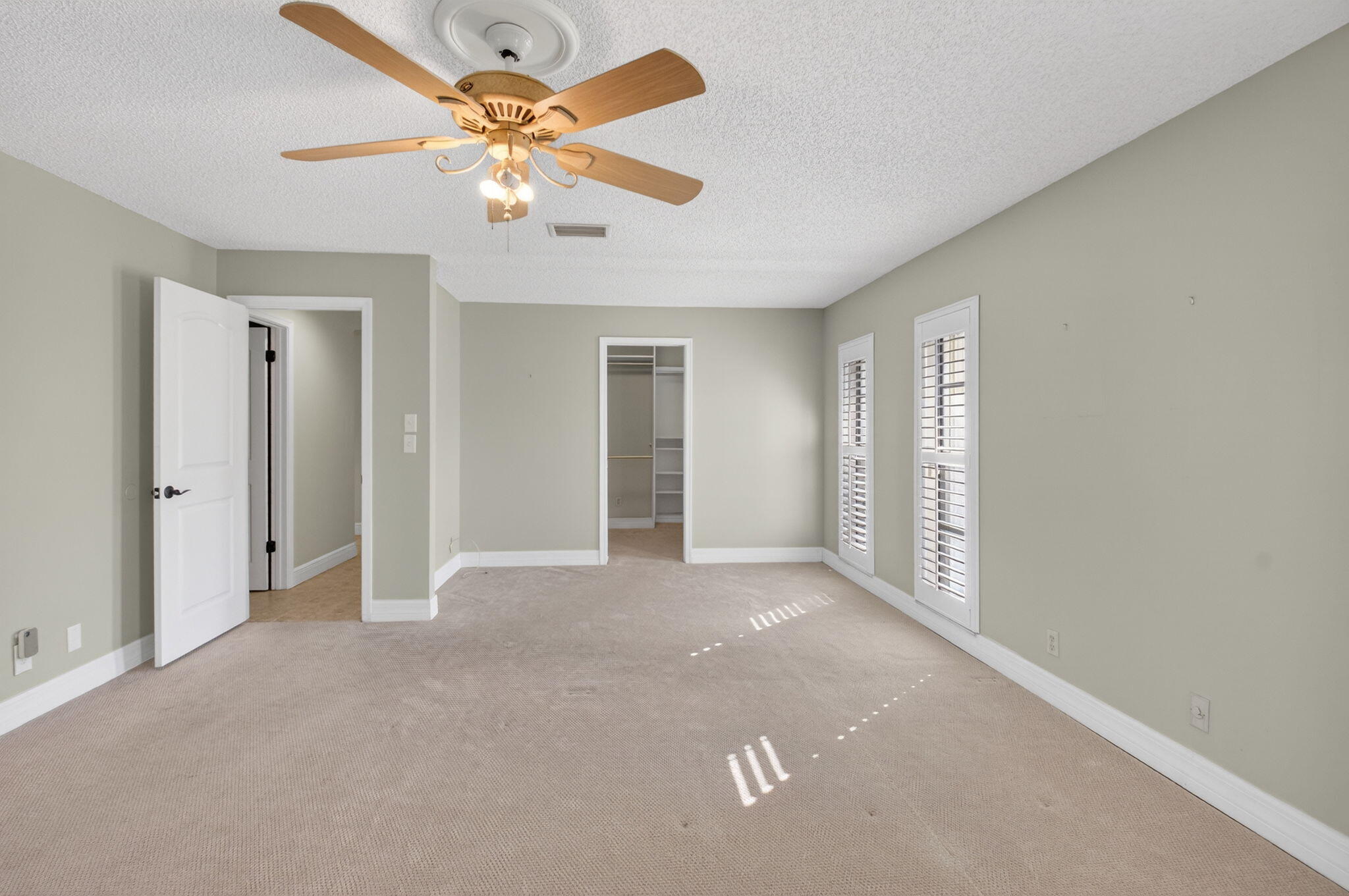 ARBOR WOOD - Residential
