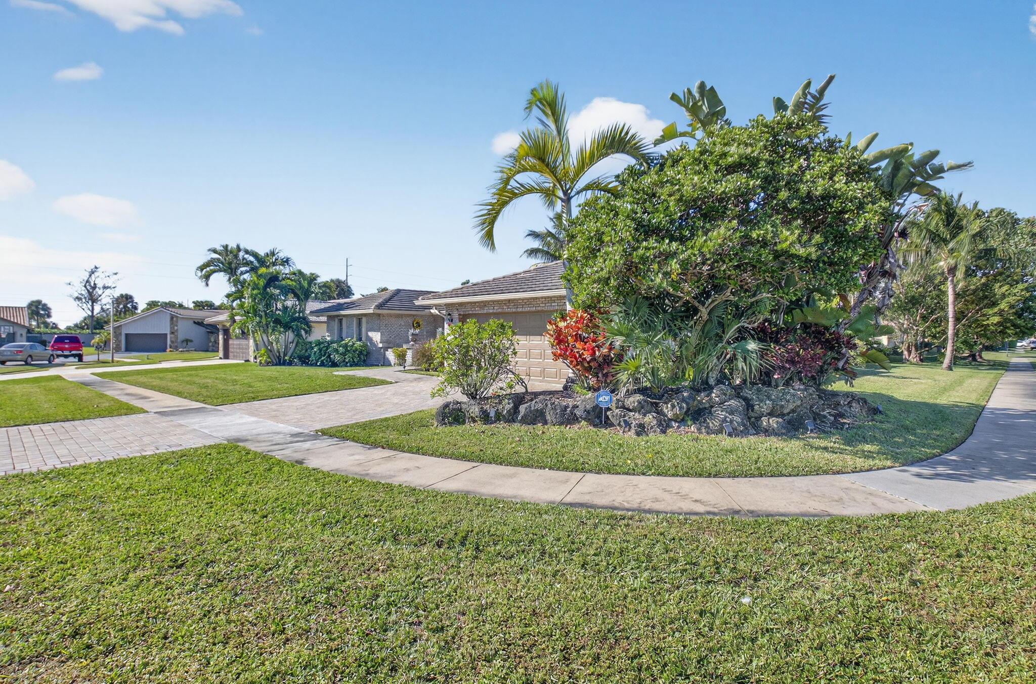 ARBOR WOOD - Residential