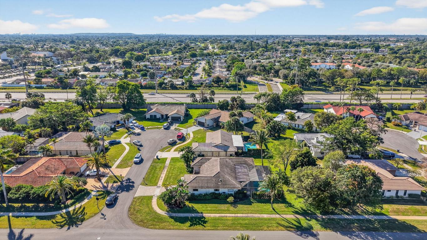 ARBOR WOOD - Residential