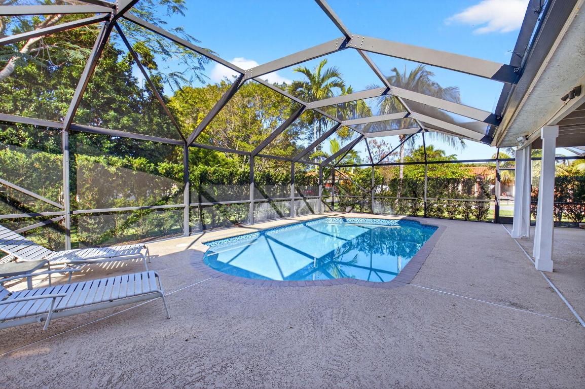 ARBOR WOOD - Residential