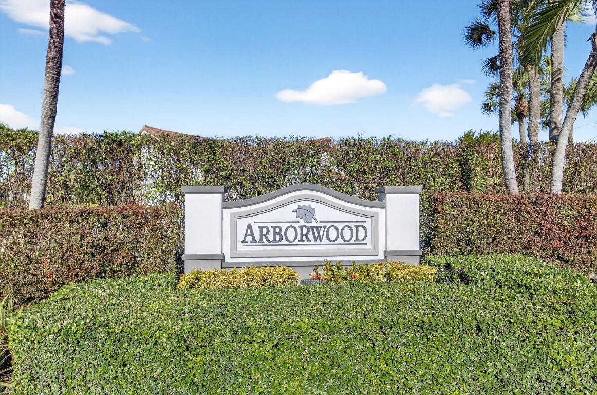 ARBOR WOOD - Residential