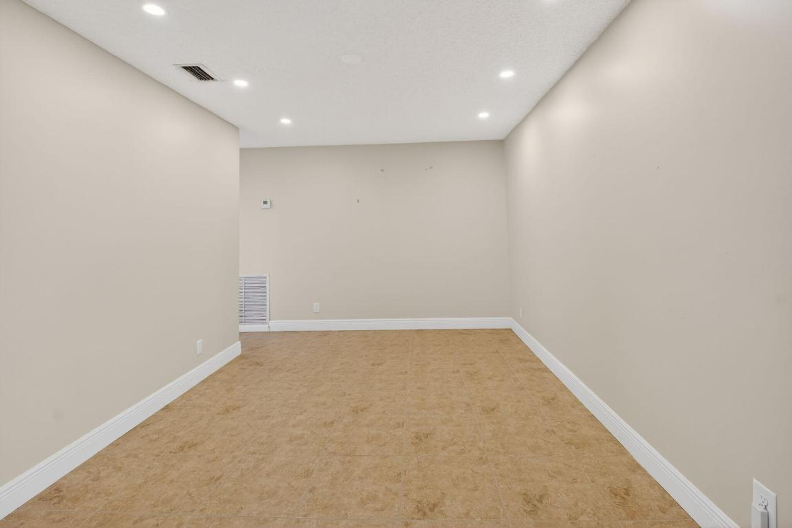 ARBOR WOOD - Residential