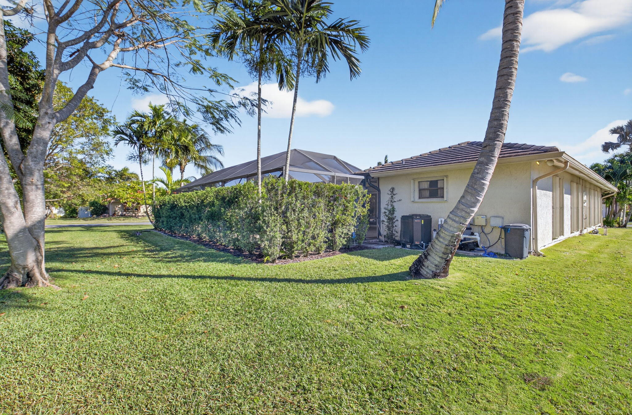 ARBOR WOOD - Residential