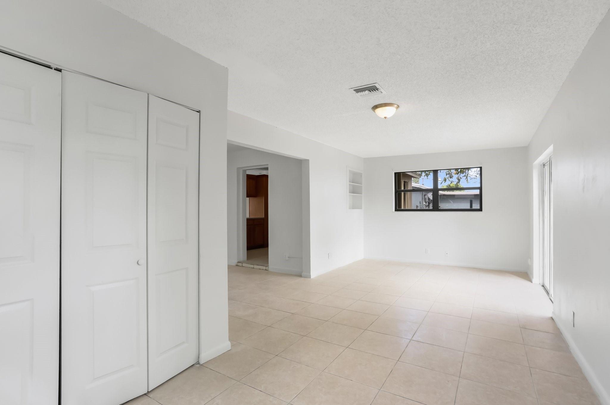 Lake Worth Hills Add 01 - Residential