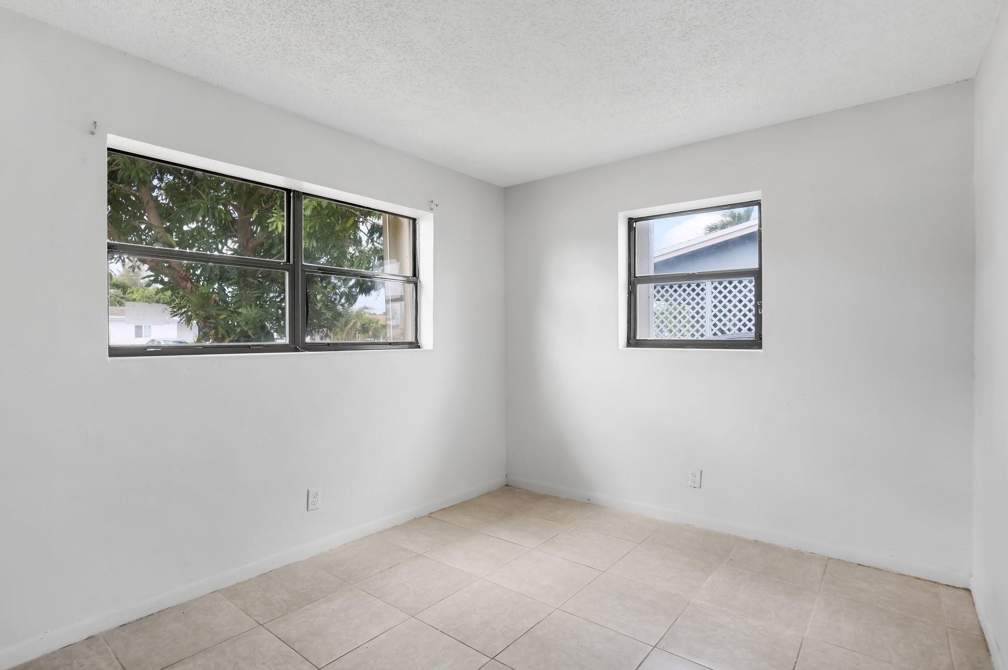 Lake Worth Hills Add 01 - Residential