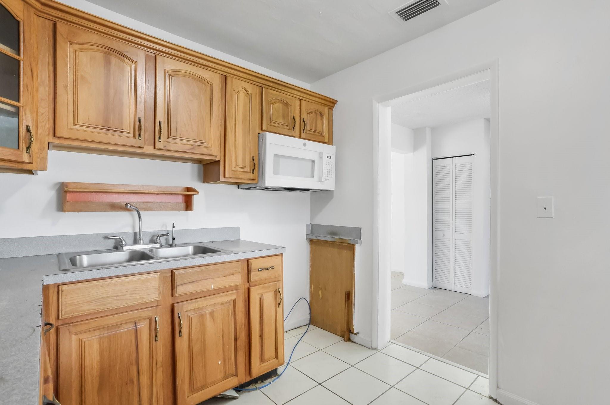 Lake Worth Hills Add 01 - Residential