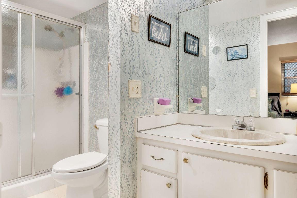 Four Sea Suns Condo - Residential