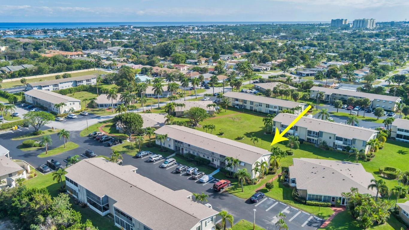 Four Sea Suns Condo - Residential