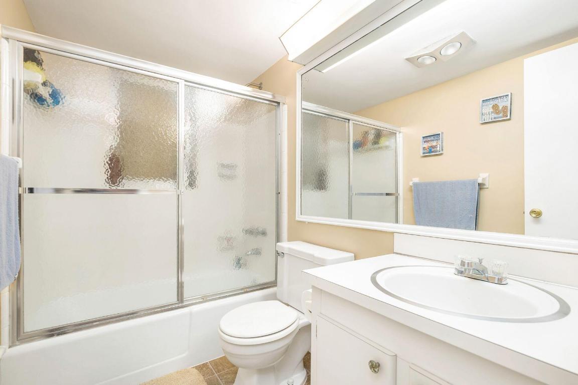 Four Sea Suns Condo - Residential