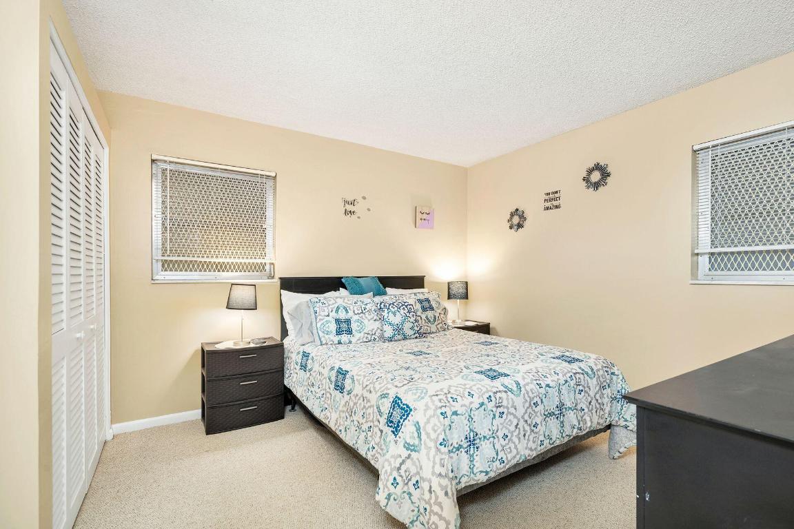 Four Sea Suns Condo - Residential