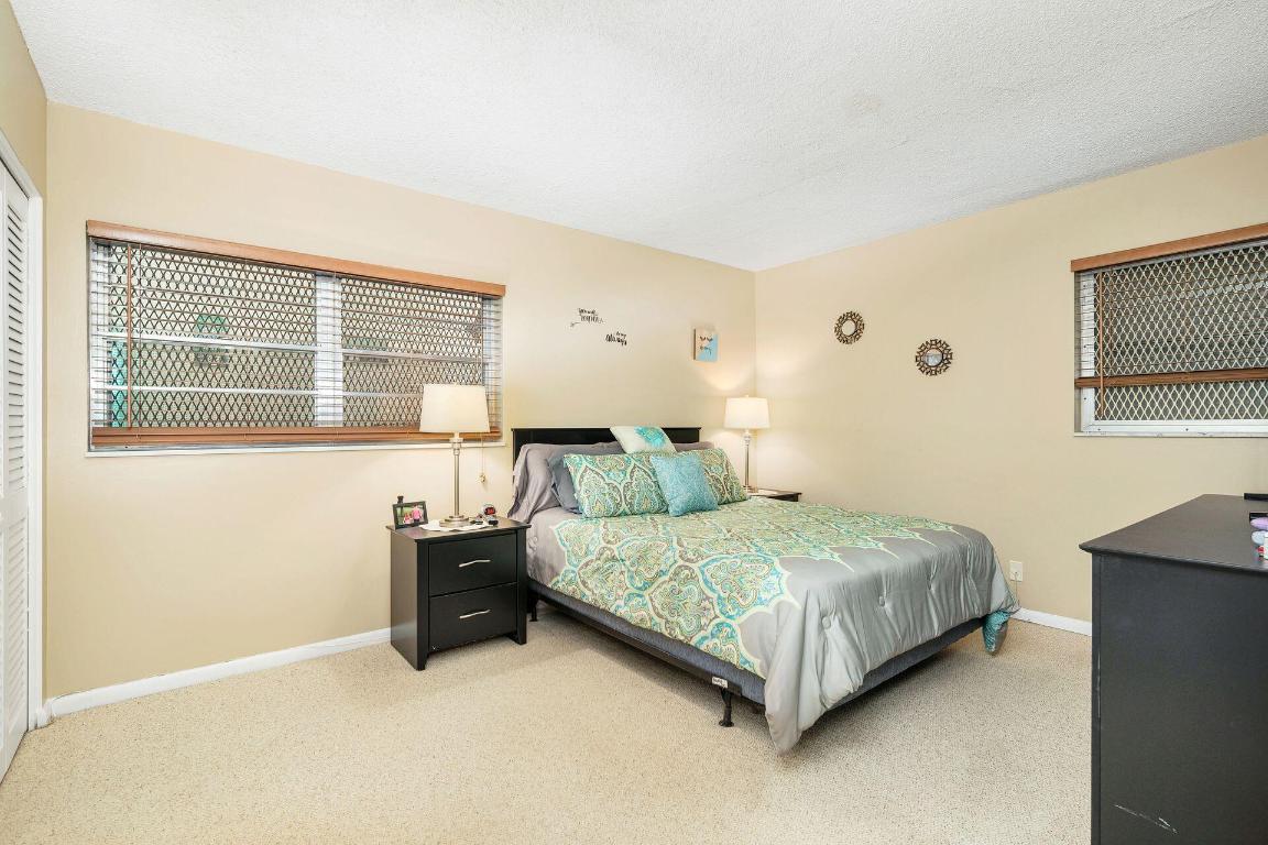 Four Sea Suns Condo - Residential