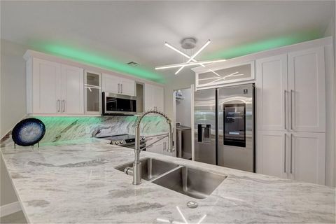 Tiny photo for 246 Avenue L, Delray Beach, FL 33483 (MLS # B26026035)