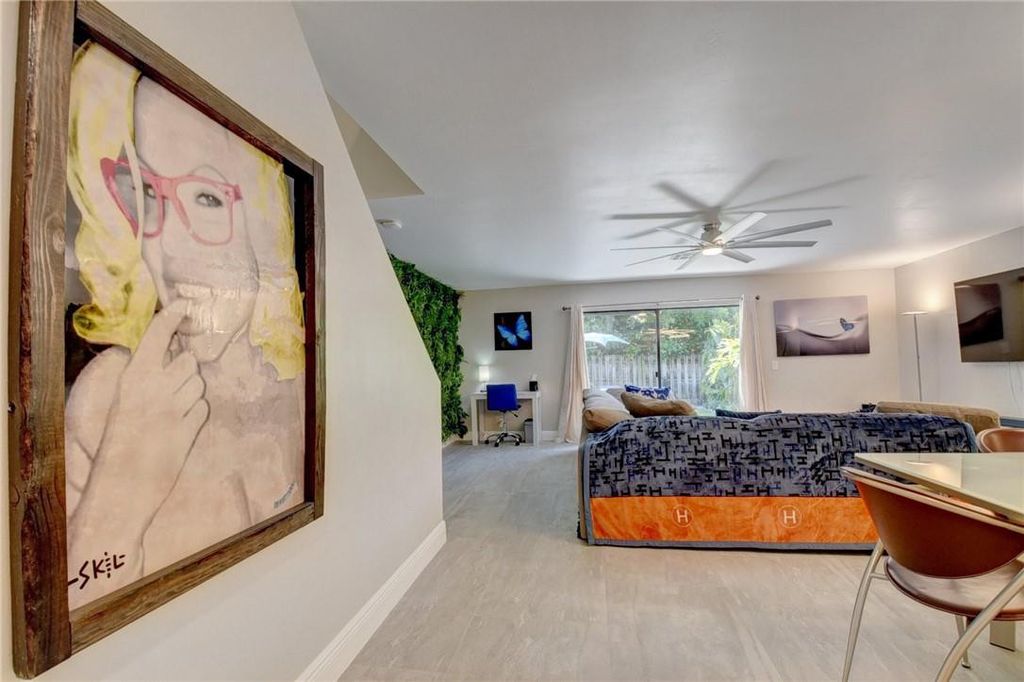 Photo of 246 Avenue L, Delray Beach, FL 33483 (MLS # B26026035)