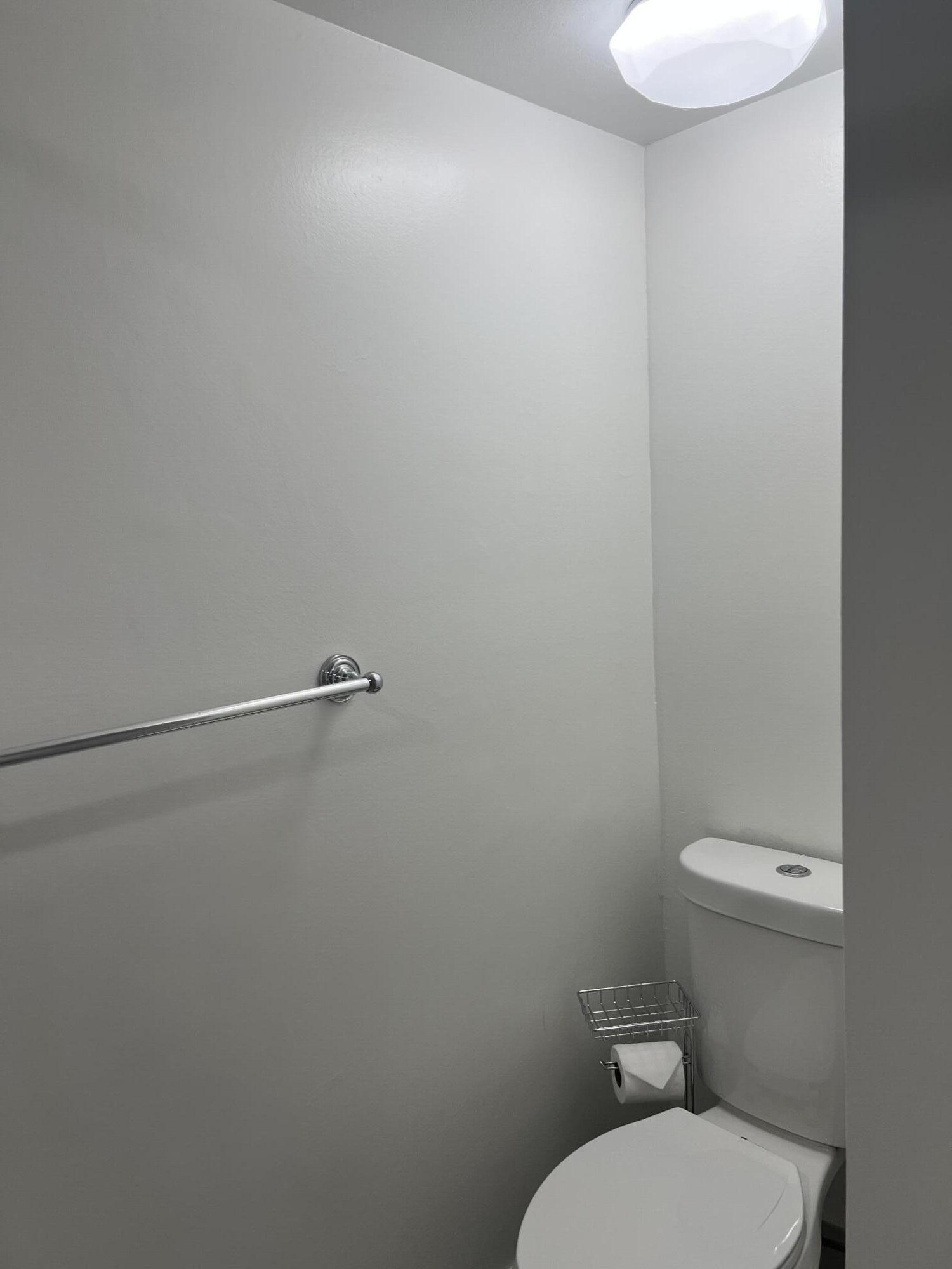 MERIDIAN PARK - Residential Lease