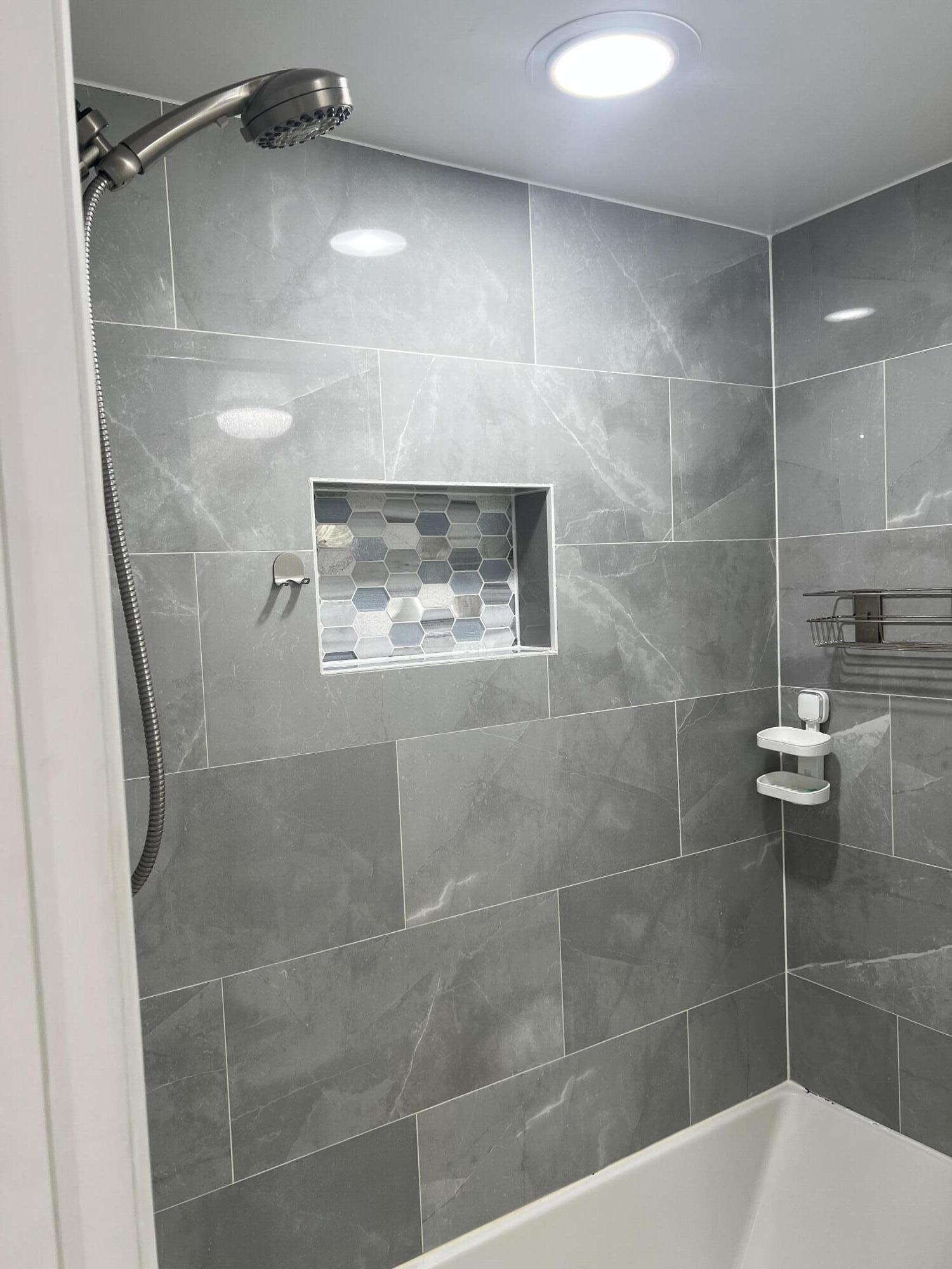 MERIDIAN PARK - Residential Lease