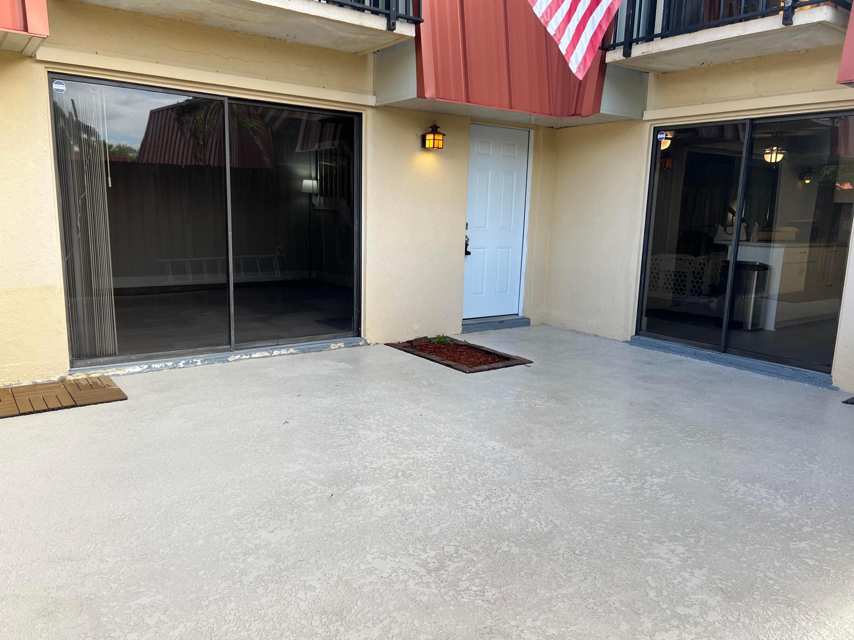 MERIDIAN PARK - Residential Lease