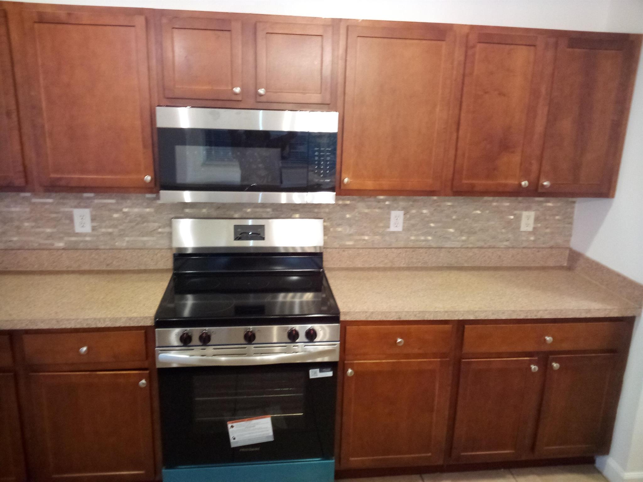 RIVER OAKS - Residential Lease