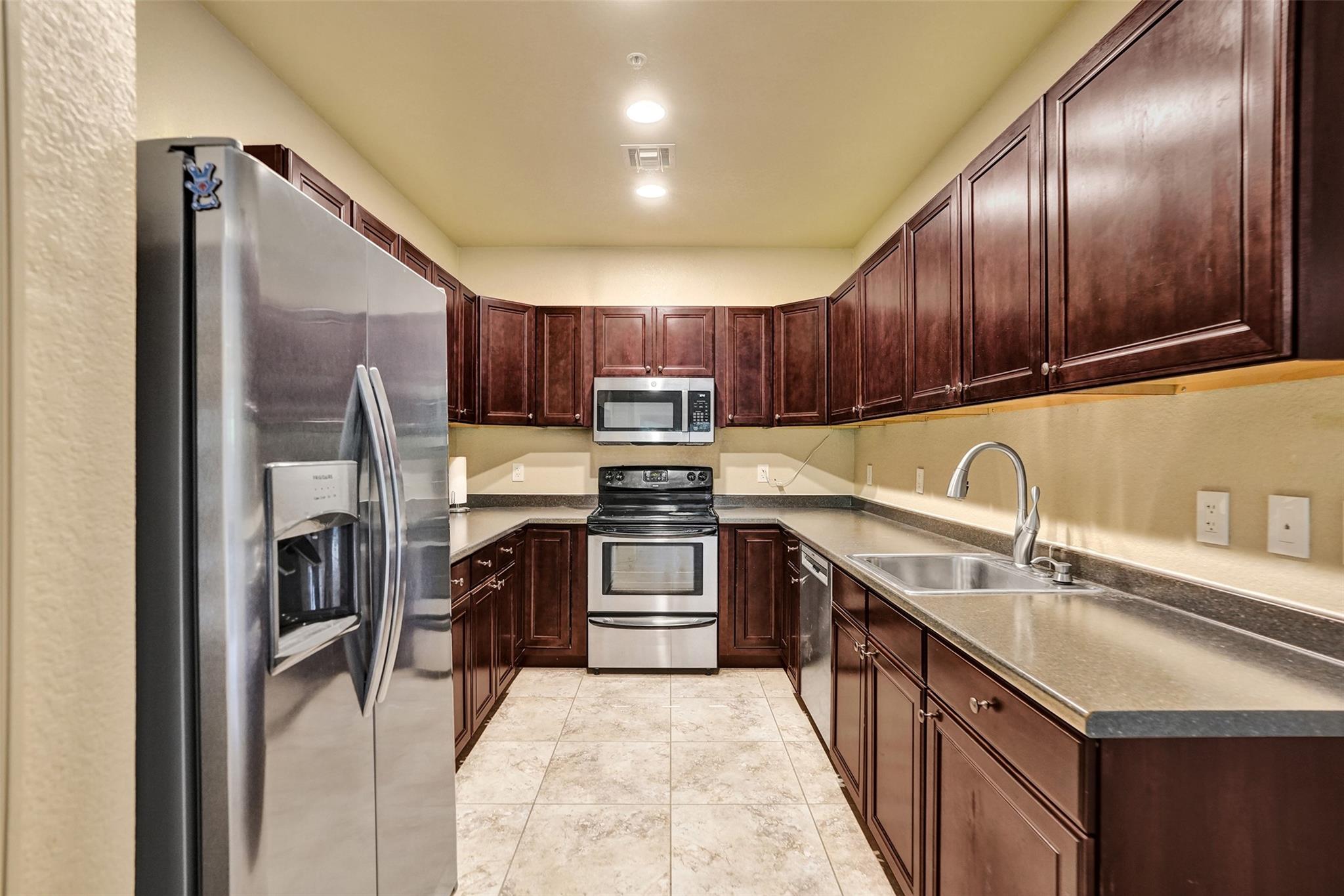 Amended Of Highland Estat - Residential Lease