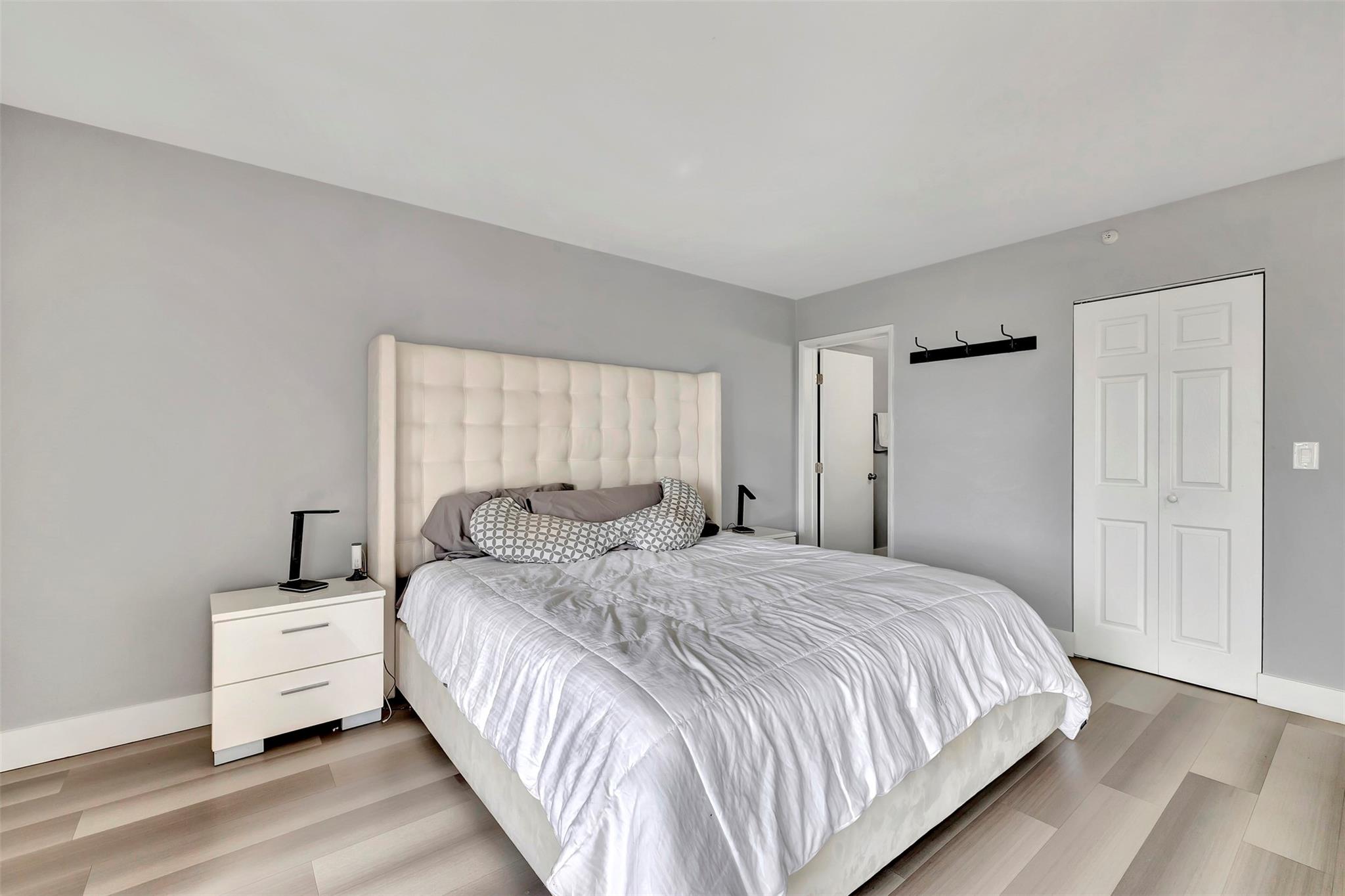 CYPRESS BEND 2 CONDO - Residential