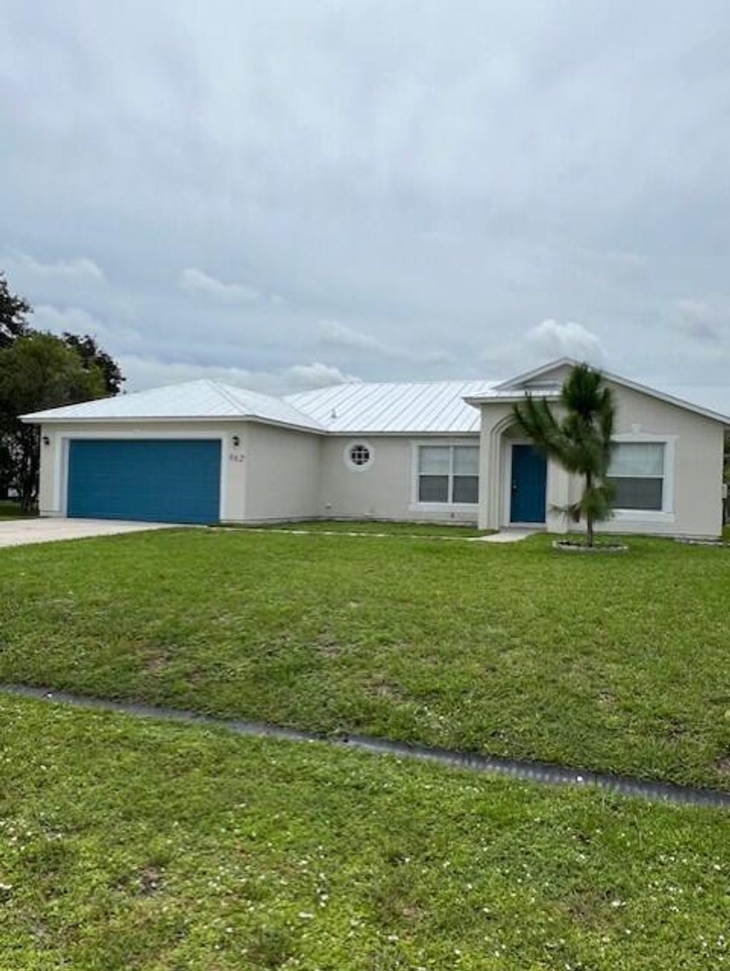 Photo of 662 SW Sail Terrace, Port Saint Lucie, FL 34953 (MLS # R11009956)