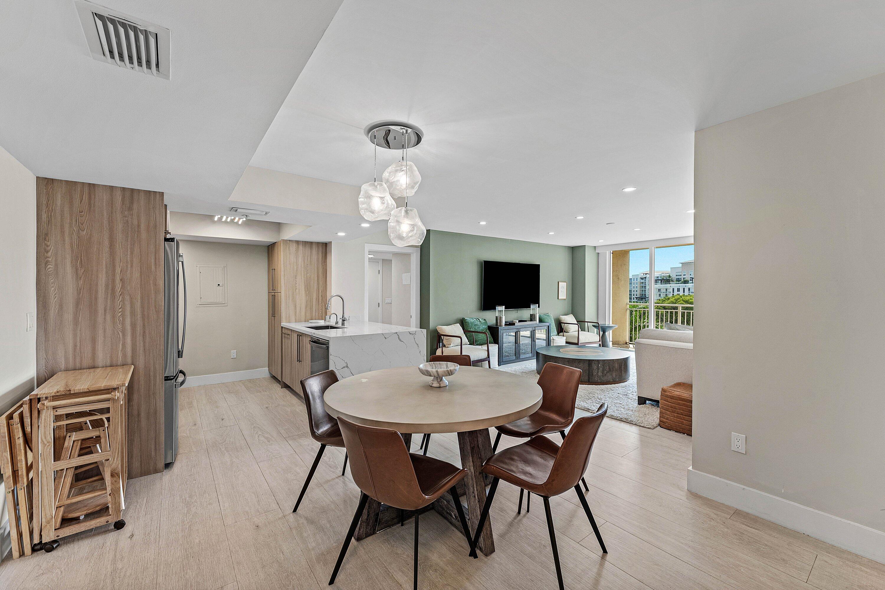99 SE Mizner Boulevard 627