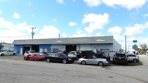 4431 NE 11 Ave Oakland Park FL 33334