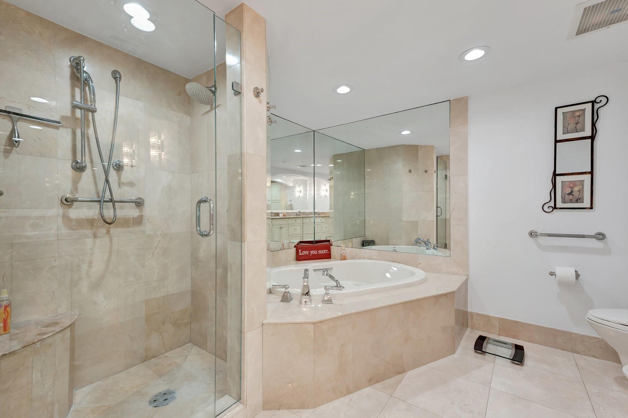 Villa Magna Condo - Residential