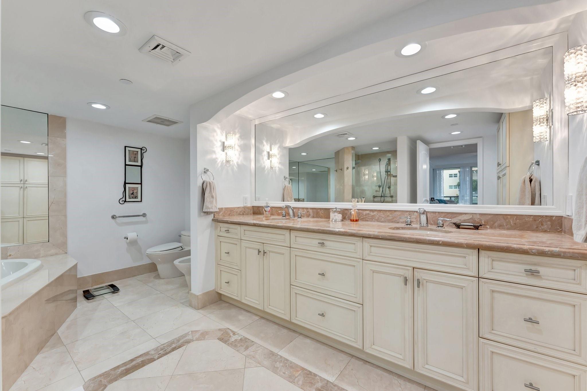 Villa Magna Condo - Residential