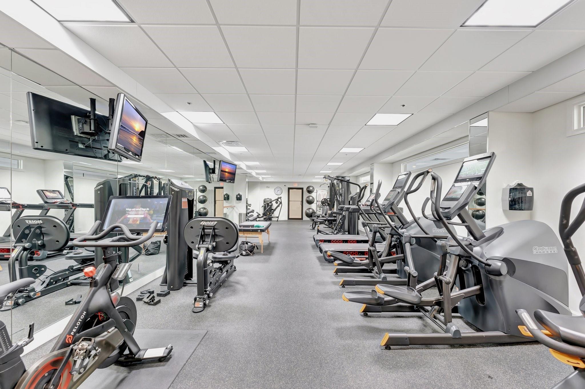 Villa Magna Condo - Residential