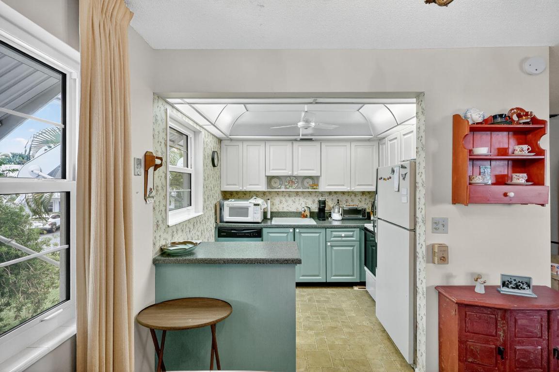 CEDAR POINTE CONDO - Residential