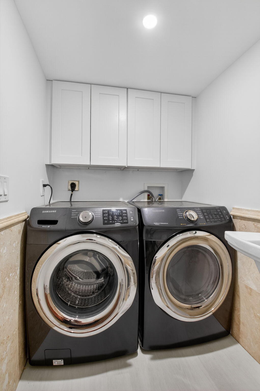 PINE LAKE CONDO - Residential