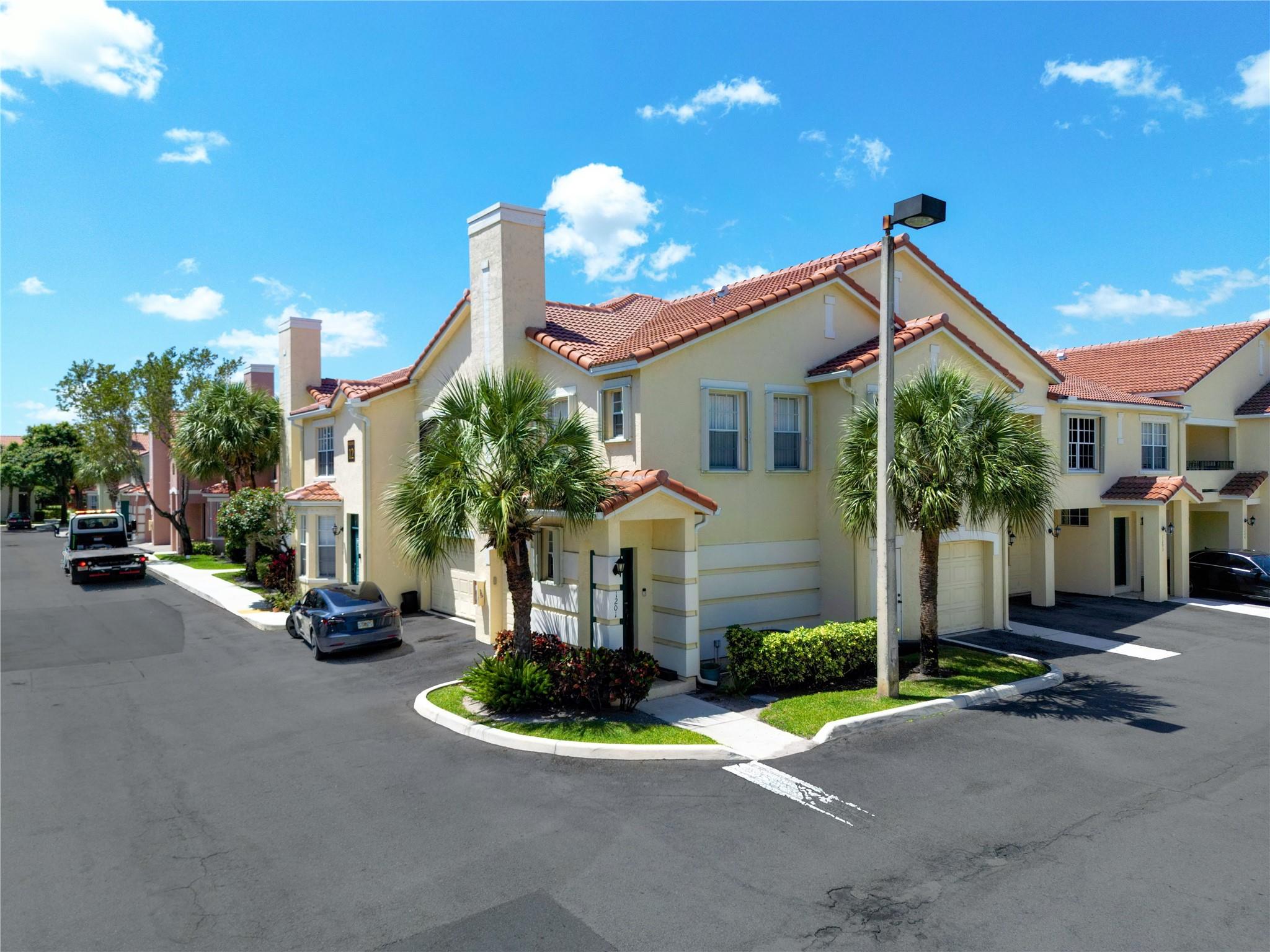 Residences of Belmont - Residential