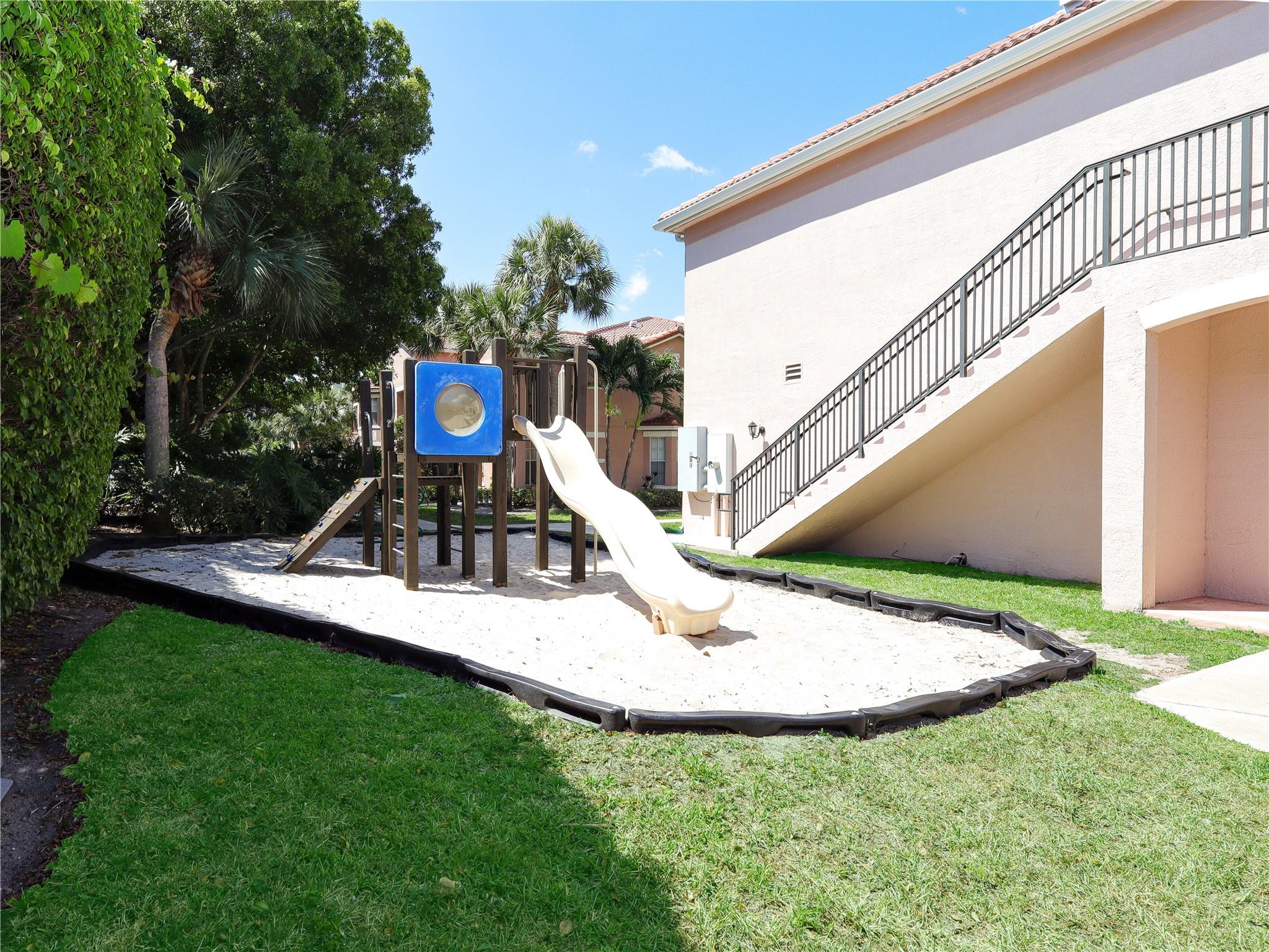 Residences of Belmont - Residential