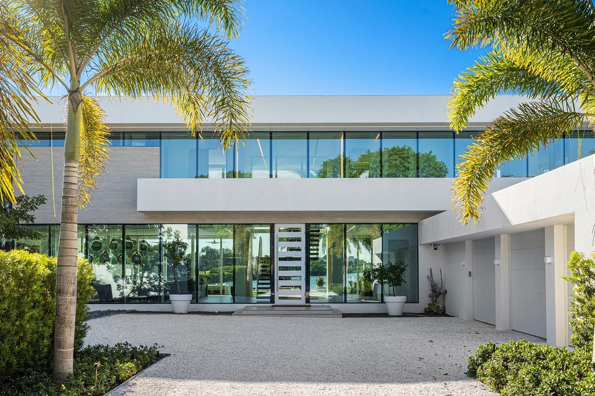 IBIS ISLE - Residential