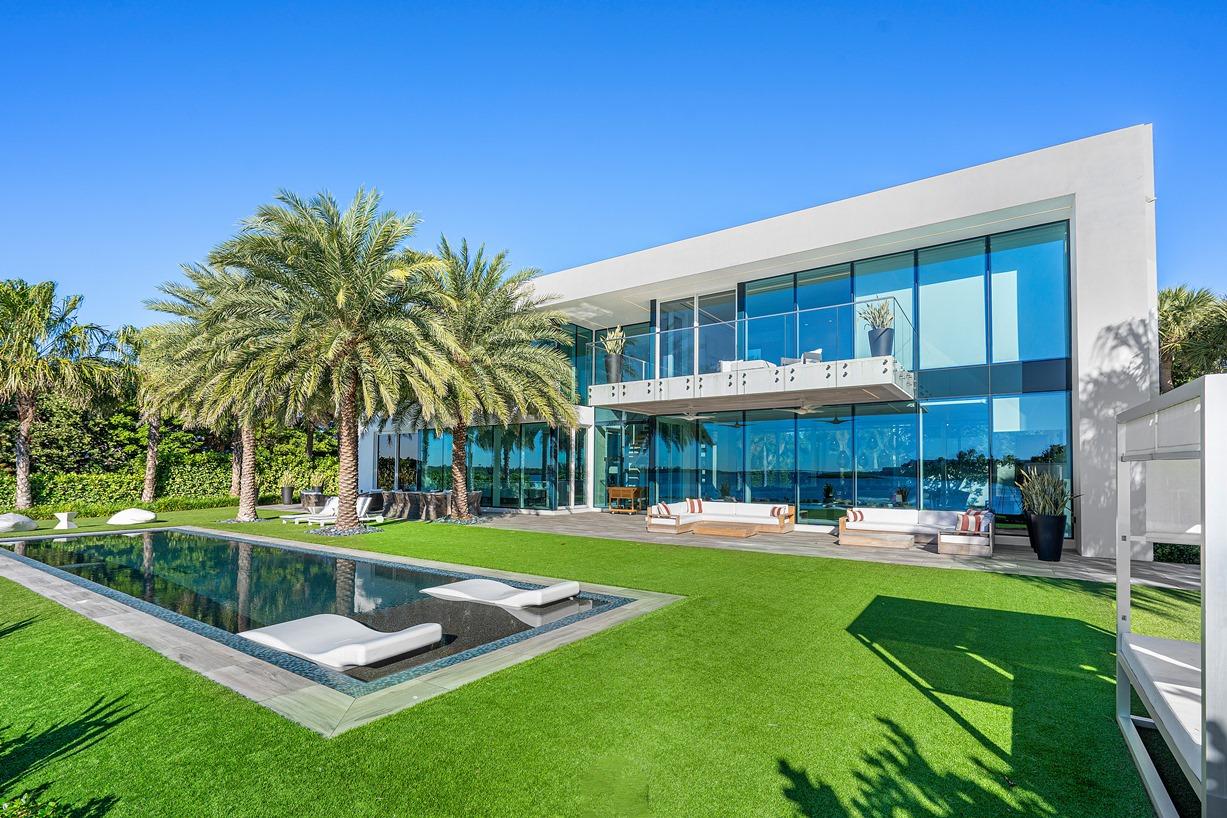 IBIS ISLE - Residential