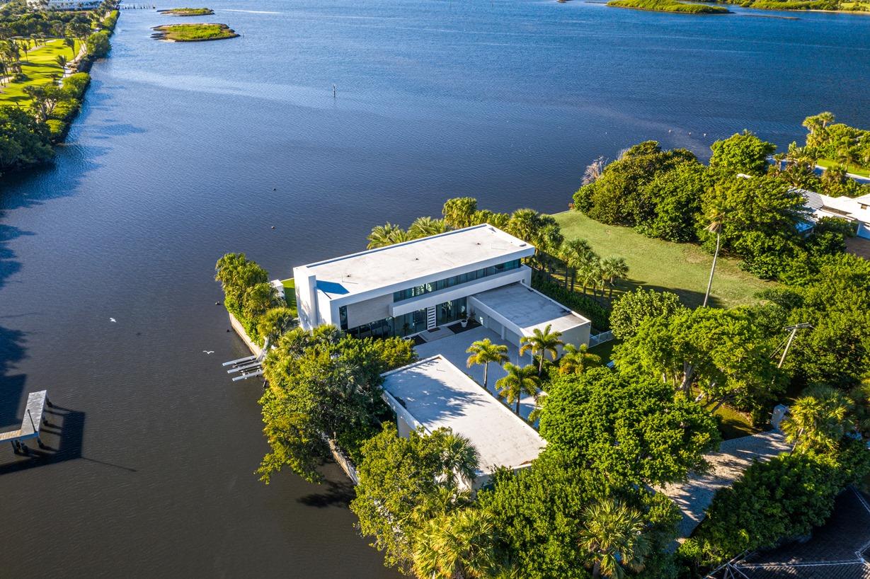 IBIS ISLE - Residential