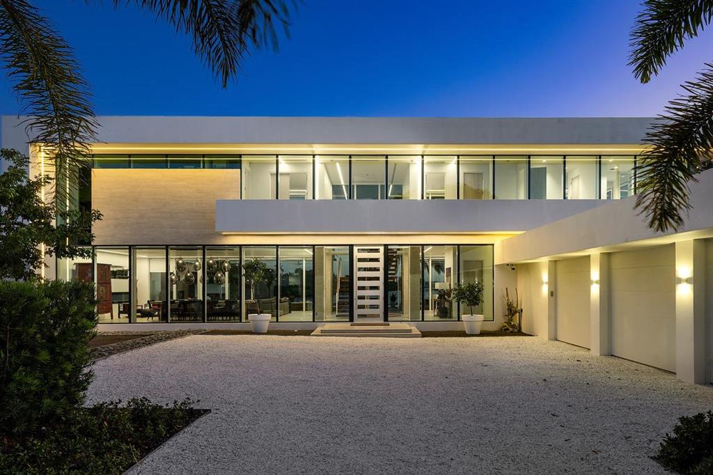 IBIS ISLE - Residential