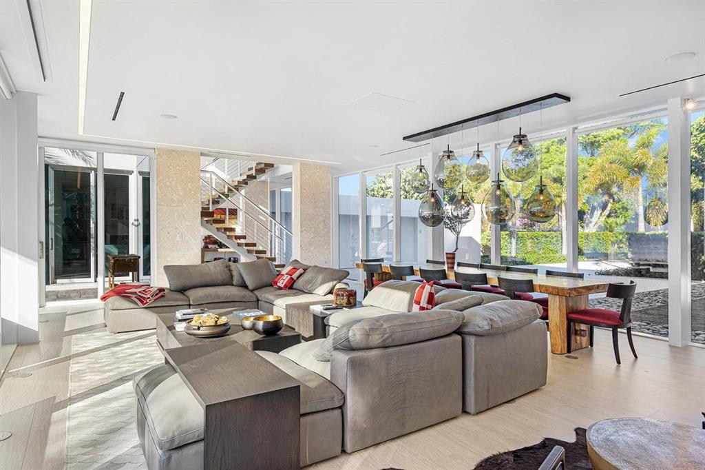 IBIS ISLE - Residential